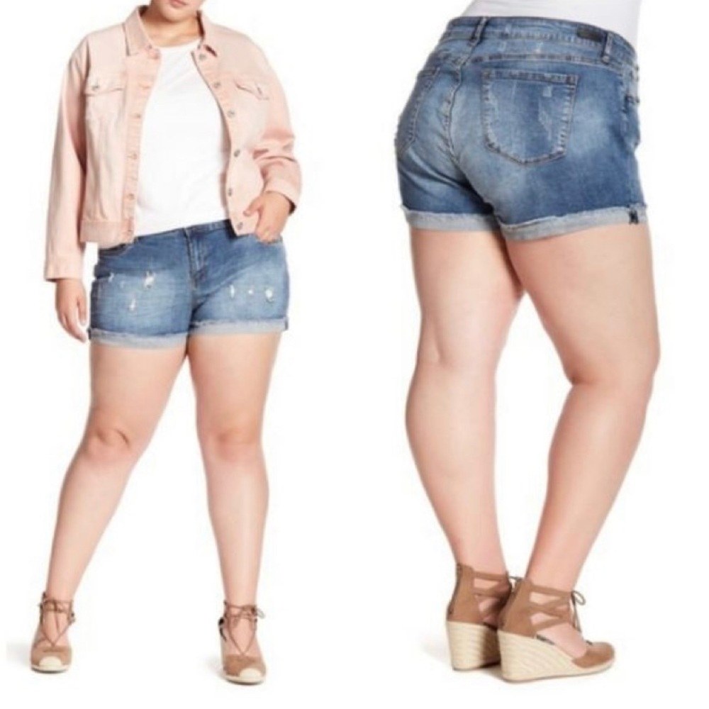 STS Blue Jean Shorts Plus Size 37 (22W)